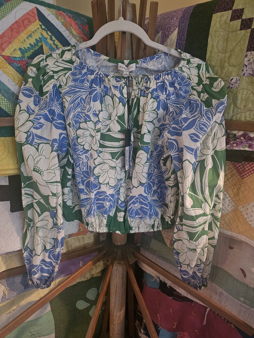 Gianni Bini Green & White Floral Peasant Blouse